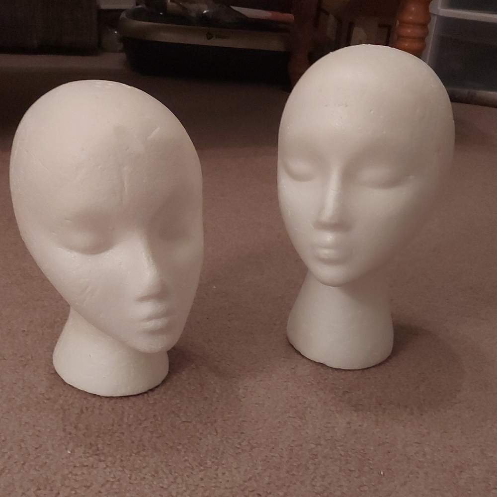 2 White Styrofoam Mannequin Heads